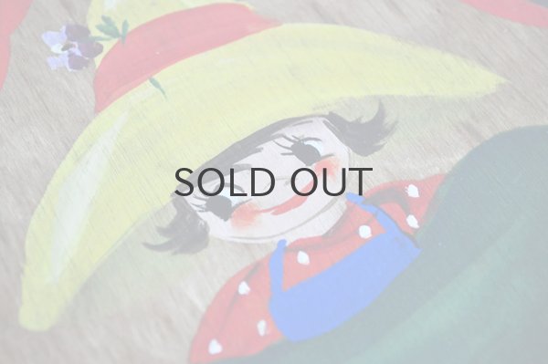 画像4: ◆50%off◆ドイツ・ハンドペイントの木製壁掛け飾り/野菜を持った女の子