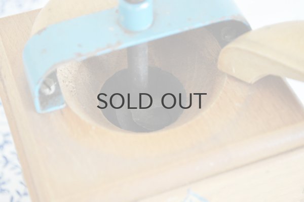 画像5: ドイツFMH(VEB)東ドイツ 木製コーヒーミル/ナチュラル×水色