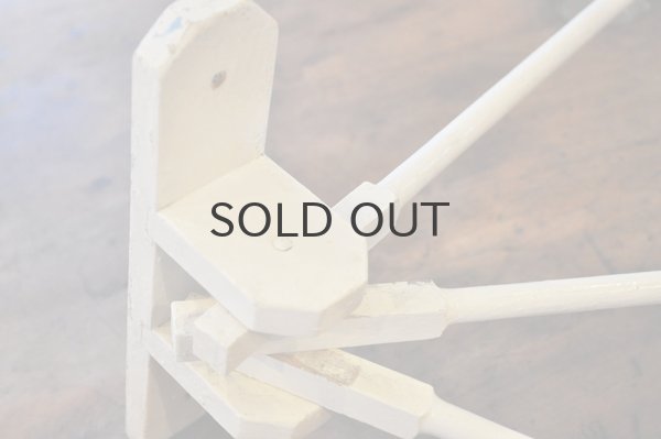 画像6: ドイツ・アンティーク 木製キッチンタオルハンガー3連/ホワイトペイント