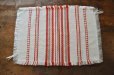 画像1: ドイツ・ヴィンテージ 織り柄模様のテーブルマット/アイボリー×朱赤 (1)