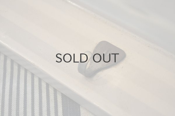 画像8: 【送料無料】ドイツ・ヴィンテージ フック付き壁掛け収納棚/薄グレーホワイト