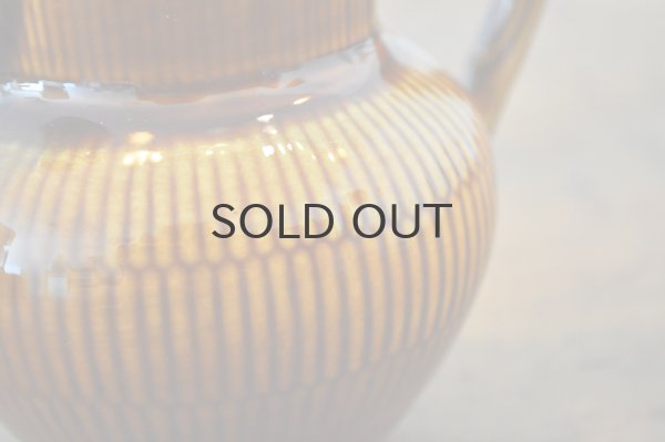 画像4: ベルギー BOCH（ボッホ）ミルクピッチャー/あめ色/かごレリーフ