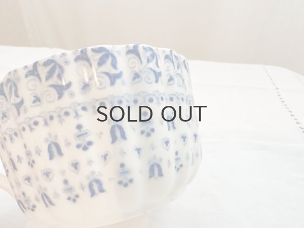 画像3: チェコ・窯元不明 インクブルーのマグカップ/フリル