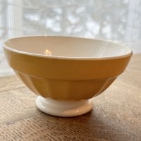 フランス・ディゴワンサルグミンヌ　黄色のカフェオレボウル