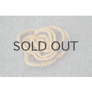 画像: ◆50%off◆チェコ・ハンドメイド手編みニットの花ブローチ/茶×黄