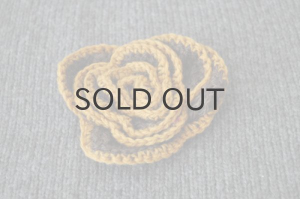 画像1: ◆50%off◆チェコ・ハンドメイド手編みニットの花ブローチ/茶×黄