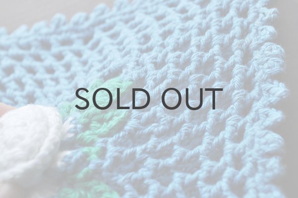 画像4: ドイツ・ヴィンテージ手編みの鍋つかみ/ブルー×白バラ