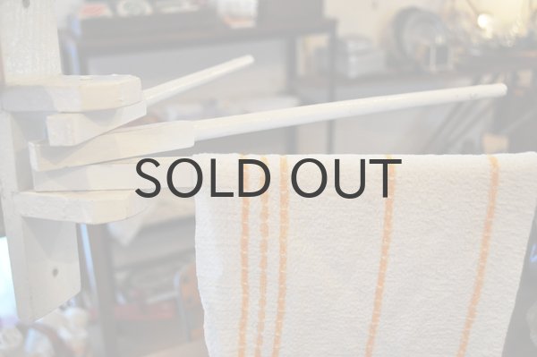 画像3: ドイツ・アンティーク 木製キッチンタオルハンガー3連/ホワイトペイント