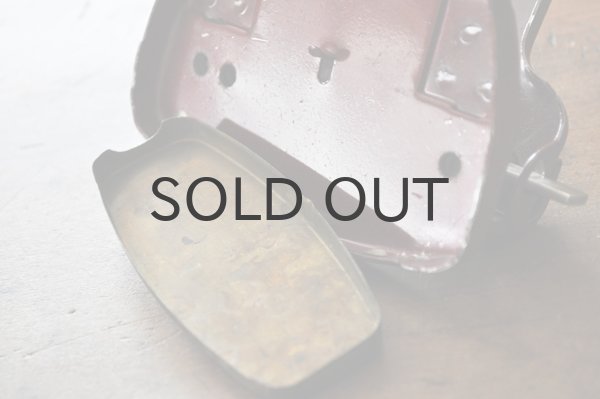 画像4: チェコ・チェコスロバキア時代 ヴィンテージ2つ穴パンチ/ワイン