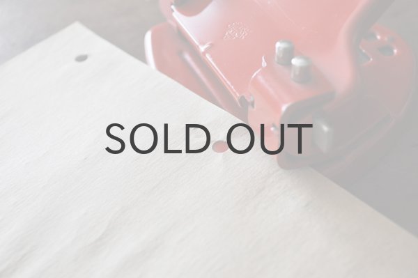 画像5: チェコ・チェコスロバキア時代 ヴィンテージ2つ穴パンチ/赤