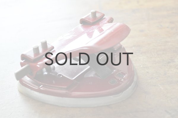 画像2: チェコ・チェコスロバキア時代 ヴィンテージ2つ穴パンチ/ワイン（プラ蓋）