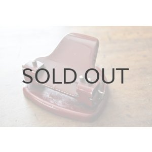 画像: チェコ・チェコスロバキア時代 ヴィンテージ2つ穴パンチ/ワイン