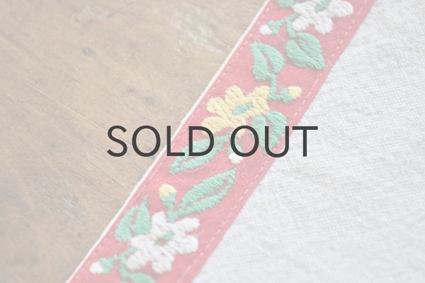 画像5: ドイツ・アンティーク刺繍のタペストリー壁掛け飾り/人々