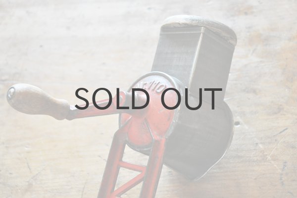 画像8: ドイツ・アンティーク チーズグレーター/ドラム回転式/レッド