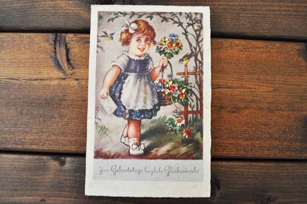 画像1: ドイツ・ヴィンテージポストカード/花を持った少女